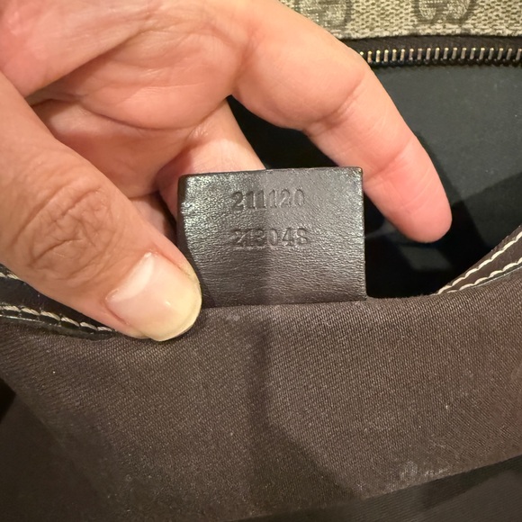 Gucci Brown Tote Bag with Iconic GG Logo - Picture 9 of 12